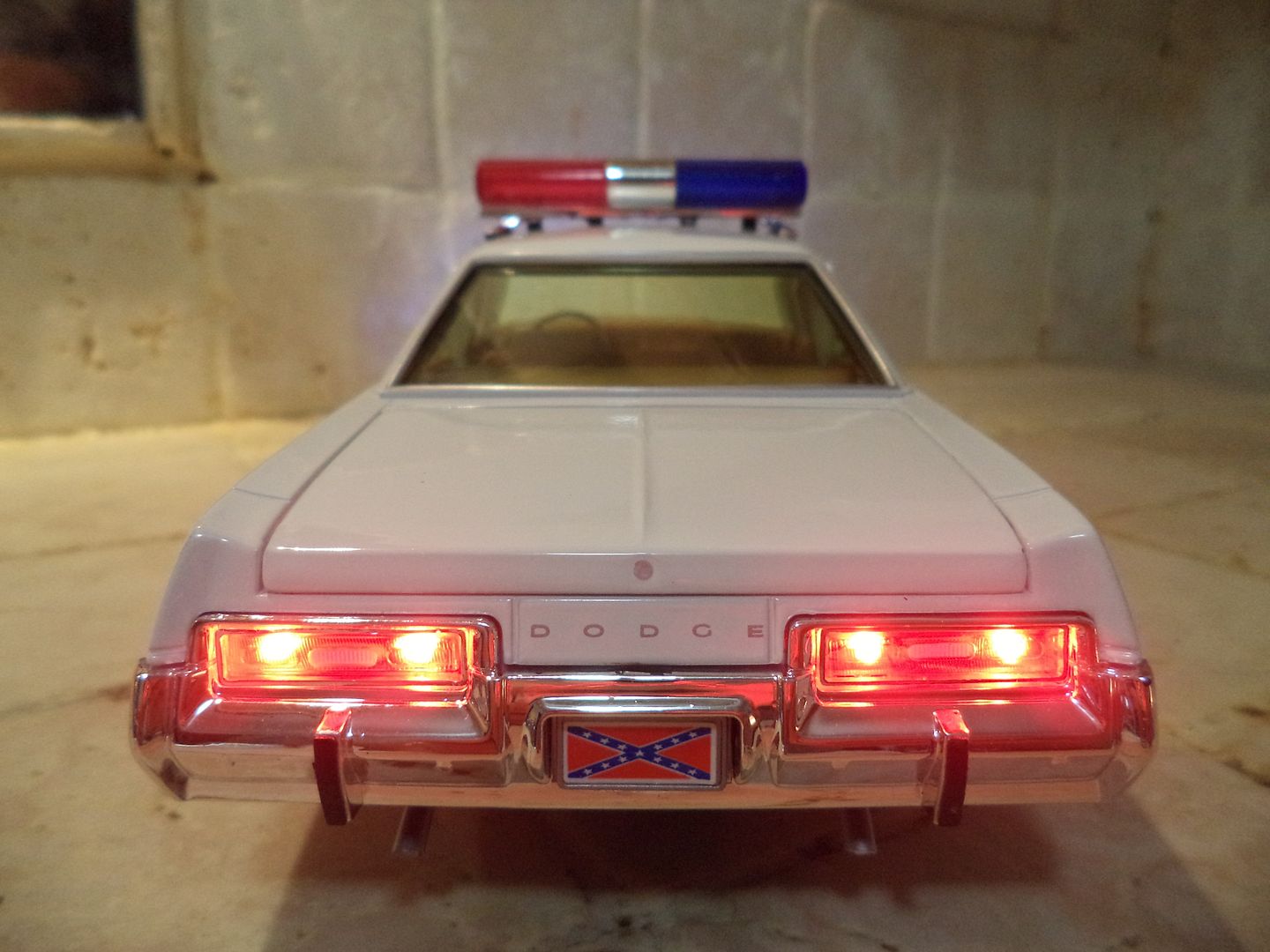 1/18 Dodge Monaco "Dukes of Hazzard" Roscoe Police Car with WORKING