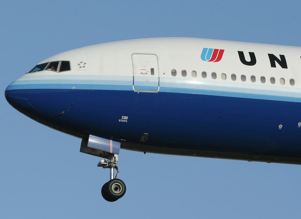 http://i226.photobucket.com/albums/dd121/flcriminal/UnitedAirlines777-222N780UA-1.jpg