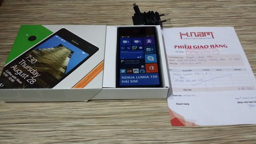 Lumia 730 fullbox new 99% mới mua 17 ngày