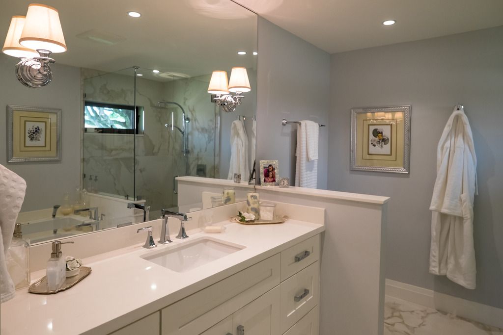 IMAGE: http://i226.photobucket.com/albums/dd17/patronamarble/Fuji14-4_zpsdltum7xc.jpg