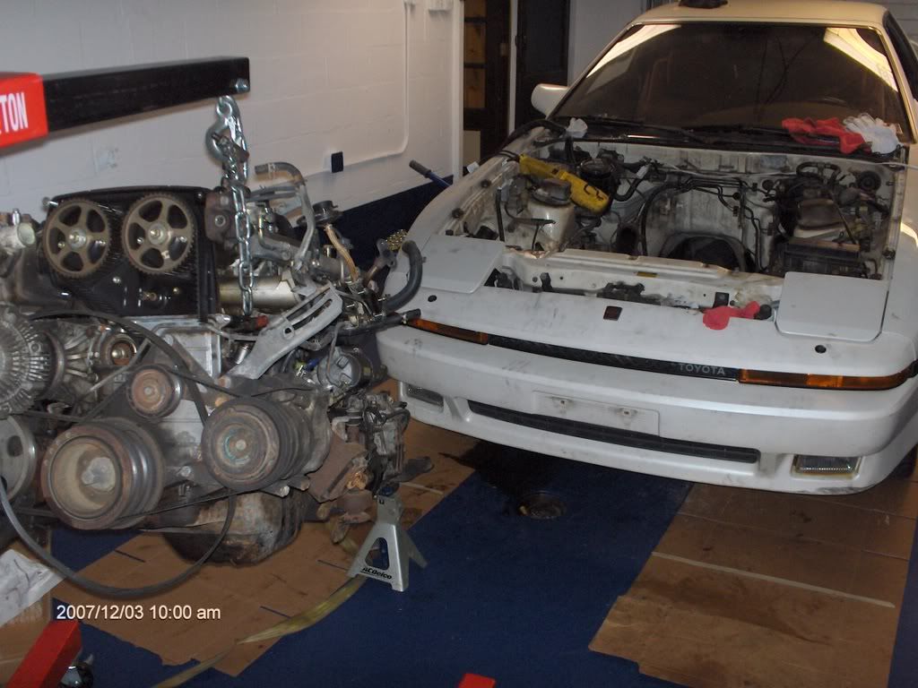 http://i226.photobucket.com/albums/dd185/ygeorgalis/engineremoval030.jpg