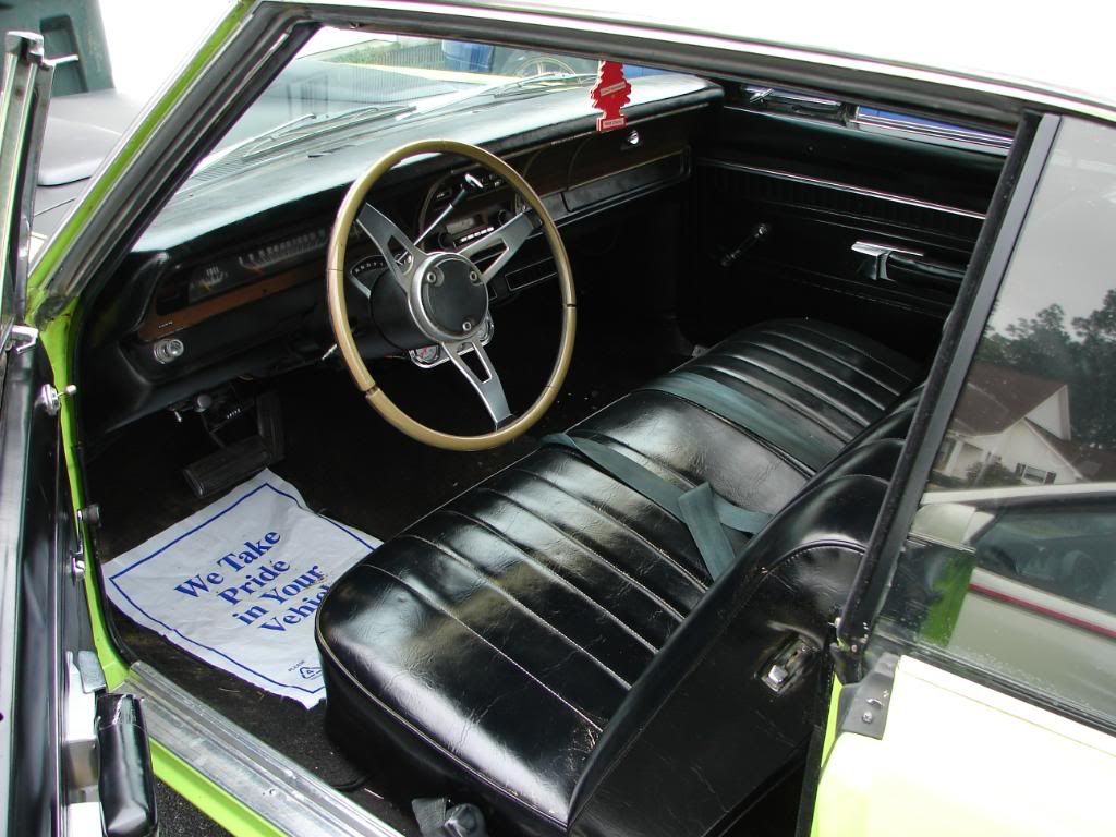1971DodgeDartSwinger4407.jpg