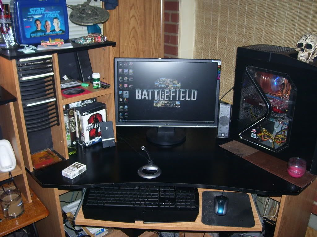 desk005.jpg