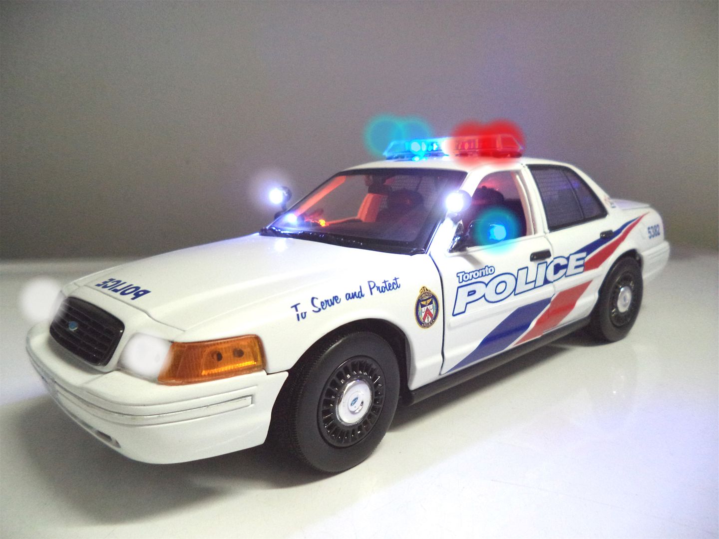 Police Car Auction Toronto >> "Rookie Blue" Toronto Ontario Canada Police Ut Lights & SIREN Diecast 1/18 Scale | eBay Police Car Auction Toronto >> "Rookie Blue" Toronto Ontario Canada Police Ut Lights & SIREN Diecast 1/18 Scale | eBay